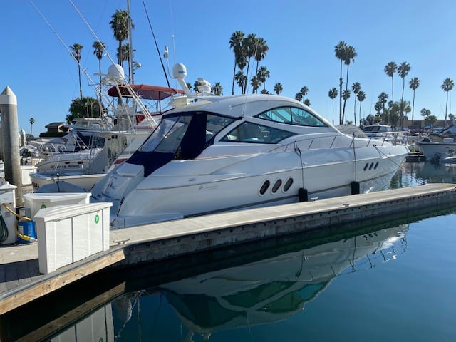 cruisers yachts 52 sport coupe